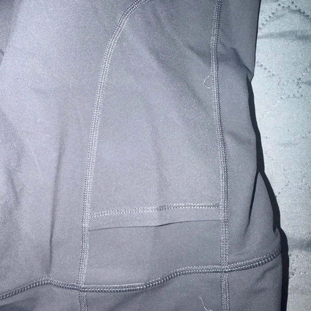 Halara Women’s Gray Active Shorts - Stretch Performance - Picture 4 of 5